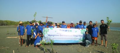 Mangrove Planting Action with Fishermen in Pamekasan: Efforts to Restore Coastal Ecosystems